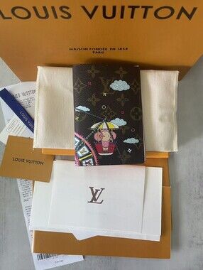 Louis Vuitton Monogram Ferris Wheel Passport Cover